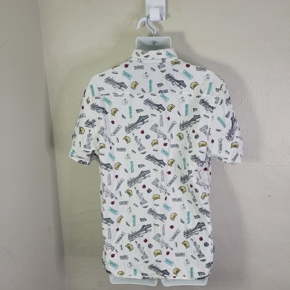 Good Vibes Shirt Men's XL Button Up Slim Fitting New York Short Sleeve Casual - Picture 3 of 9